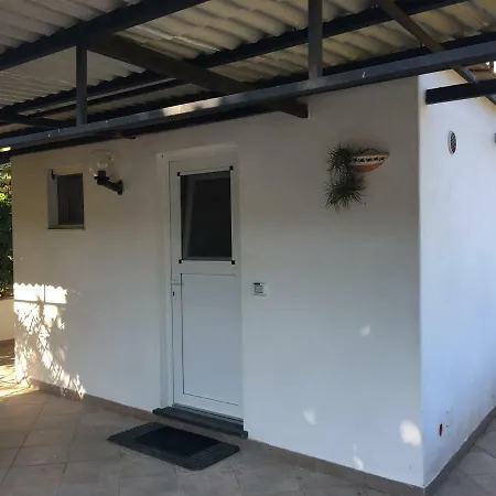 Bed & Breakfast Eden Frait 2*